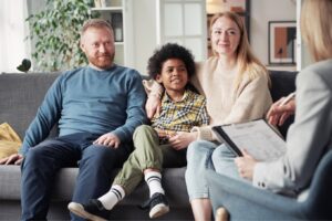 Những khó khăn khi mới vào nghề Social Work tại Úc và giải pháp thực tế